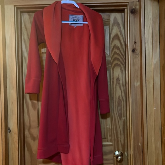 UGG BATHROBE - Picture 5 of 9